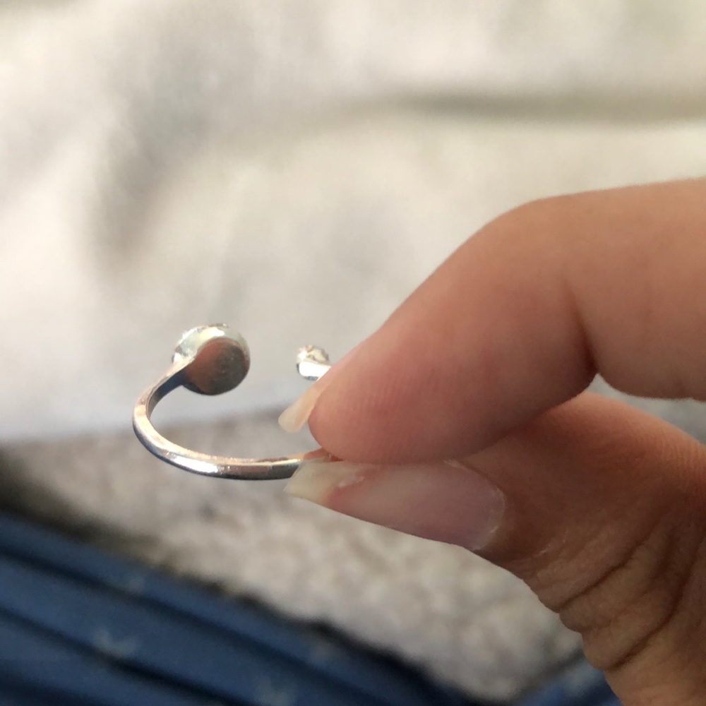 Ring - Picture 4 of 5